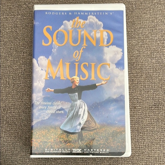 5/$25 The Sound of Music VHS Movie Rodger’s & Hammersteins Julie Andrews 1965 - Picture 4 of 4